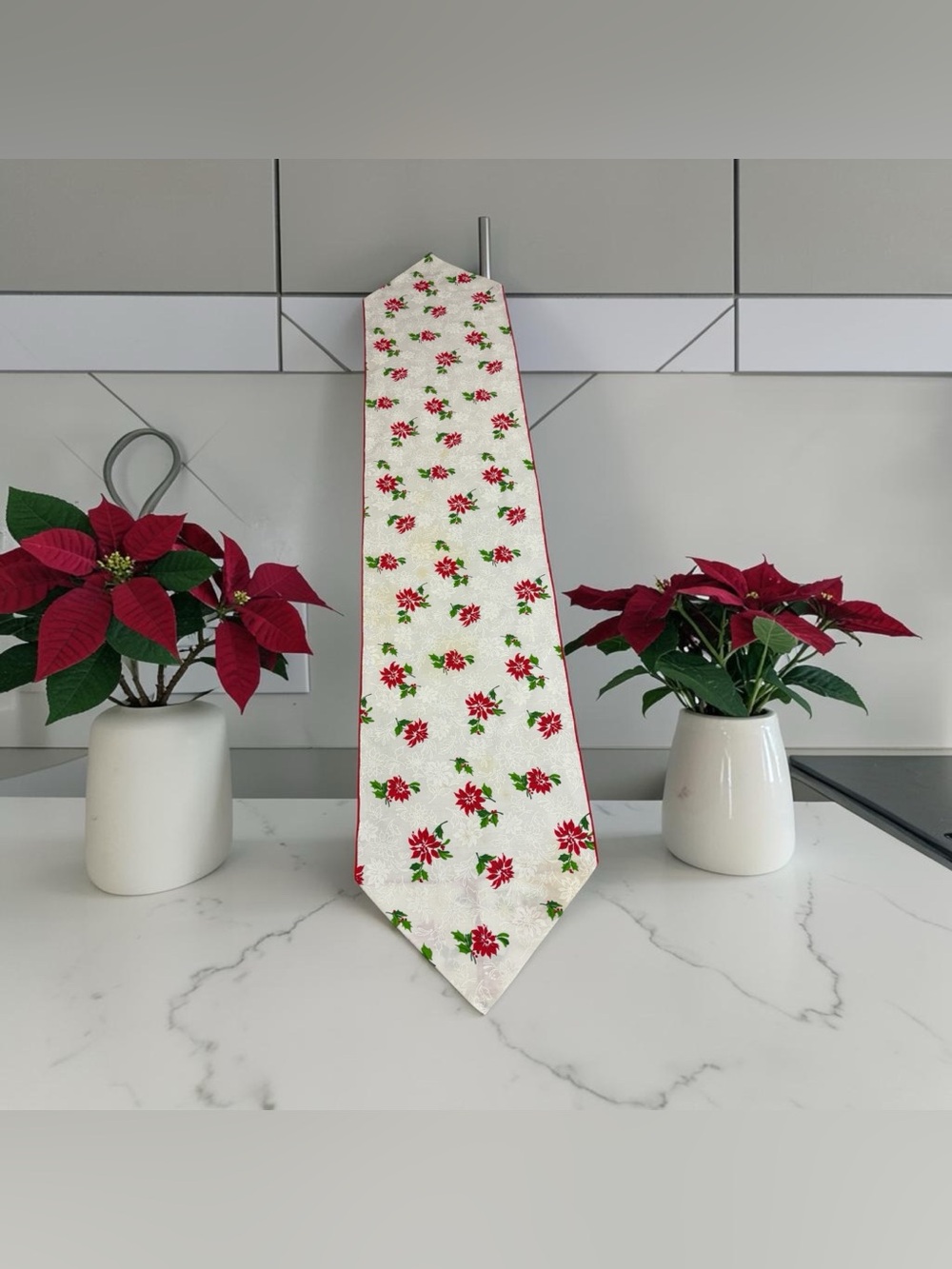 Vintage Christmas Poinsettia Floral Table Runner Dresser Skirt Holly Berries